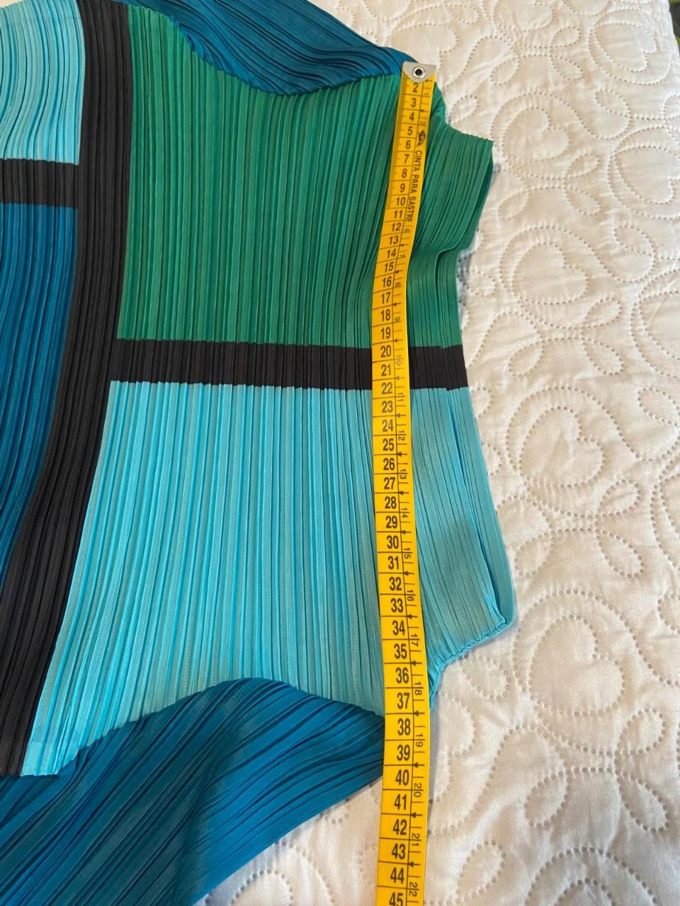 Original vestido de acordeón, cuello chimenea, estilo de Miyake. Talla Unica – photo 15